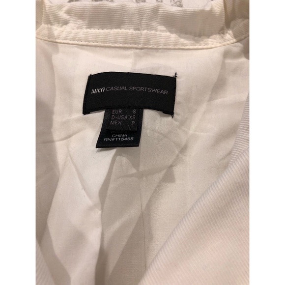 Trench Coat - Picture 3 of 4